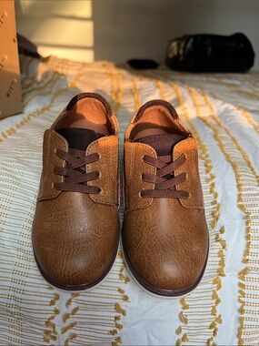 Toddler boys brown dress shoes